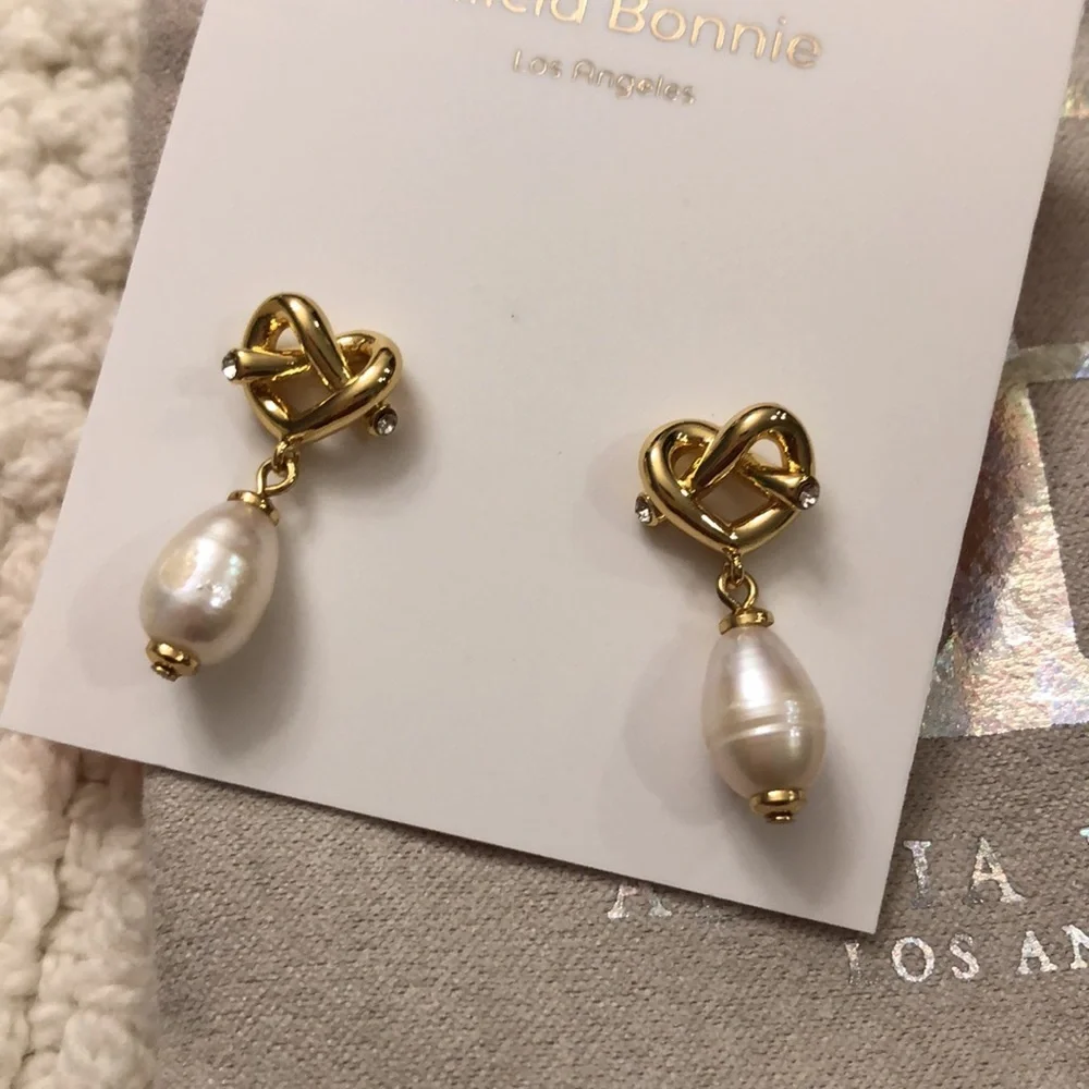 Alicia Bonnie Love Knot Pearl Drop Earrings NIB - Picture 3 of 4